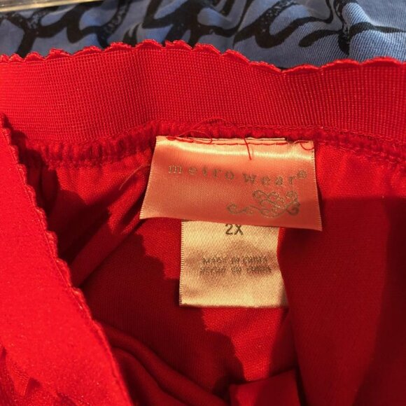 Red tiered skirt 2X EUC - Picture 3 of 3